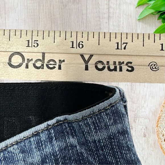 Torrid Womens Bombshell Skinny Jeans Size 18 SHORT Blue‎ Raw Hem Medium Wash - Picture 6 of 11